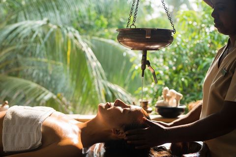 Ayurveda Healing Retreats Explained: Insights, Panchakarma Basics, Detox Methods, Natural Therapy Explanation, and Wellness Facts